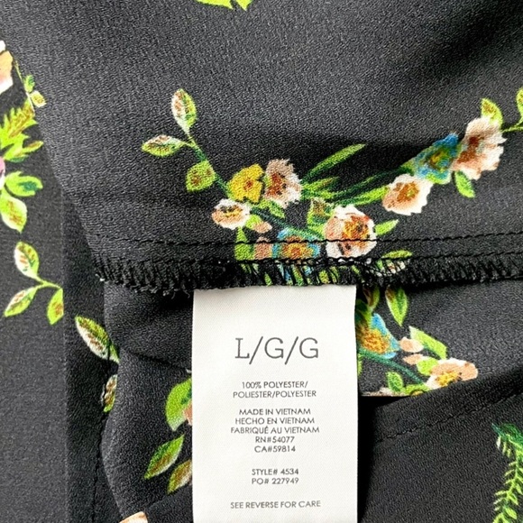 Cabi Floral Ovation Button Front Blouse - Picture 3 of 4